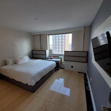 Mayfair Inn And Suites New York Kültér fotó